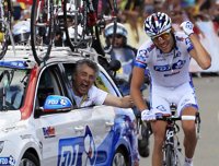 AMP.- Ciclismo/Tour.- Pinot sorprende en la octava etapa y Wiggins sigue líder