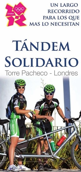 Dos profesores pachequeros viajan a Londres en tandem para conseguir fondos 