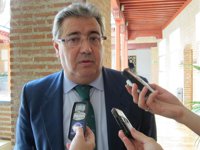 Zoido incide en que con Sanz elige al "mejor" para la Secretaría General del PP-A, "y dentro de poco lo podrán valorar"