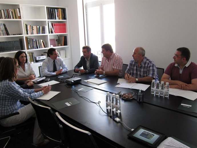 Autónomos a los que presentan la Estrategia Riojana