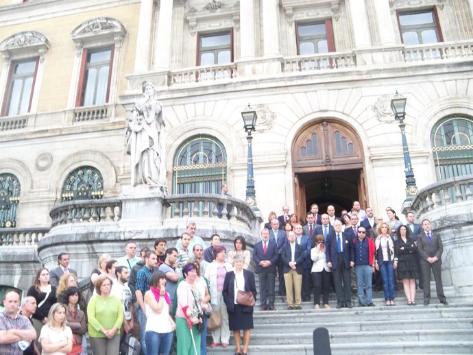 Concentración en recuerdo de Iñigo Cabacas