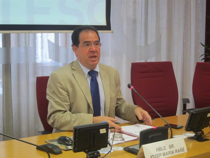 Josep Maria Rañé en la presentación del informe del Ctesc de 2011