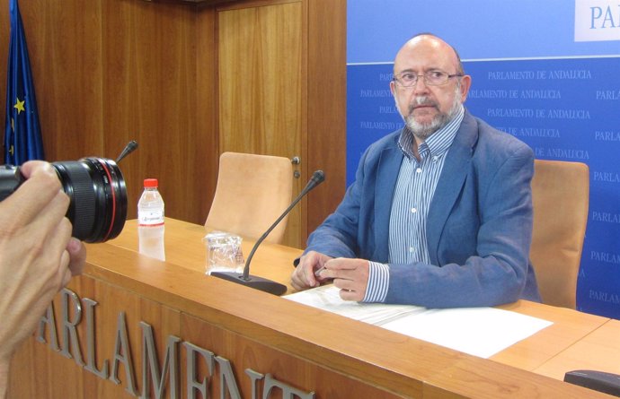 El Diputado De IULV-CA, Ignacio García, En Rueda De Prensa