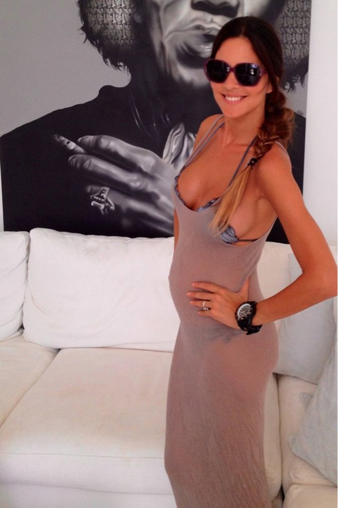 Romina Belluscio ya luce tripita de embarazada