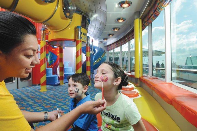 Ocio Para Niños A Bordo Del Adventure Ocean