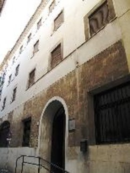 Edificio De CAIB  Que Cede Los Tres Despachos