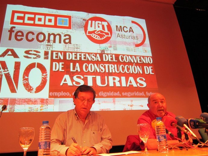Donaire (izquierda) y Dosantos, durante la rueda de prensa.