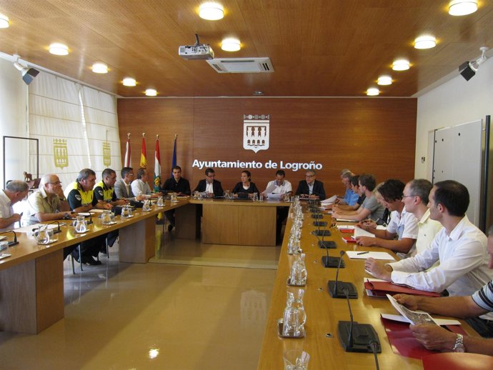 Imagen de la reunión de la Comisión Técnica de la etapa de la Vuelta