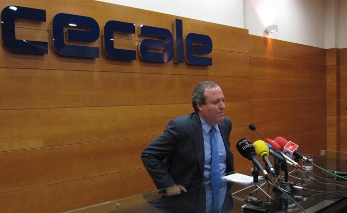 El presidente de Cecale, Jesús Terciado, en rueda de prensa