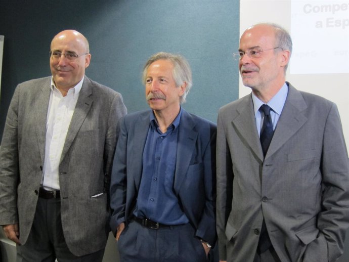 Los catedráticos Martí Parellada, Antoni Castells y Josep Oliver (EuropeG)