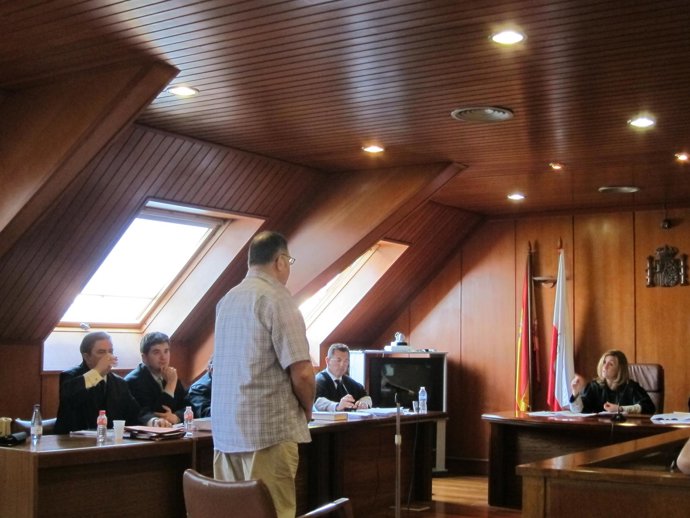 Juicio Contra El Hostelero De Santillana Del Mar Que Mató A Un Ladrón