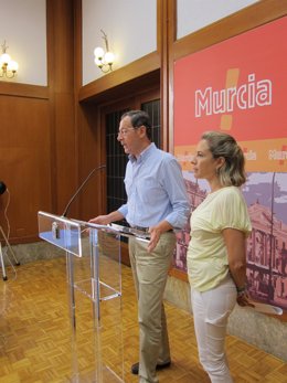 Miguel Ángel Cámara y Adela Martínez-Cachá