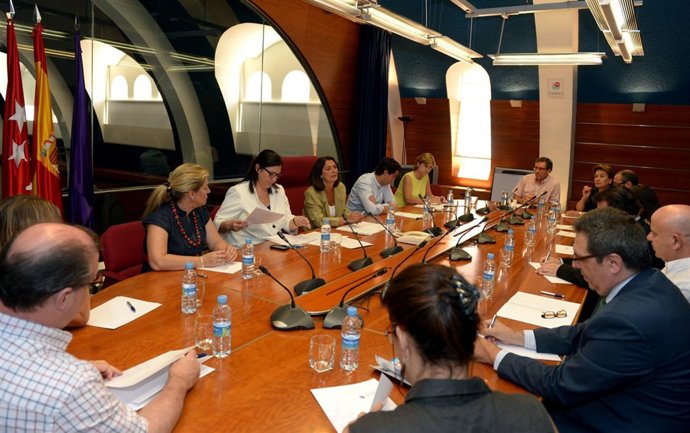 Reunión para la simplificación de trámites en Pozuelo