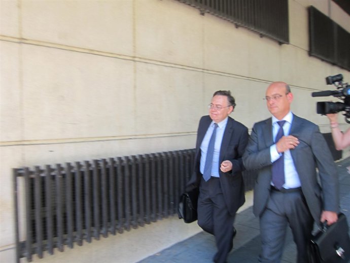 Teófilo Sogorb, a su salida de la Audiencia Nacional