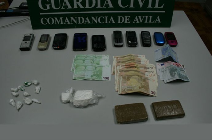 Material y droga incautada