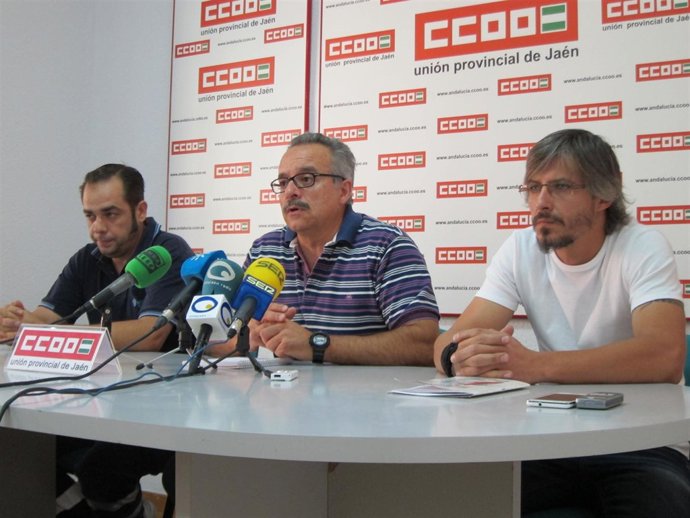 José Moral acompañado de representantes de Imesapi hoy