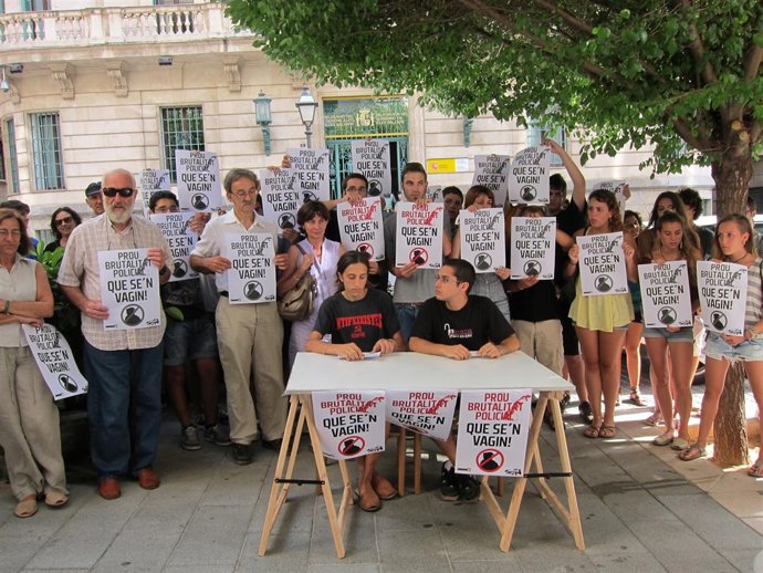Un independentista denuncia a la Guardia Civil