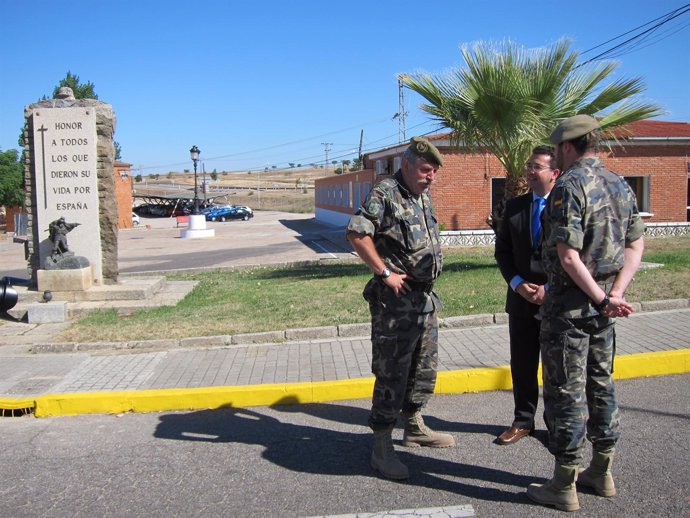 Visita Del Presidente Del Parlamento Extremeño Al Cefot De Cáceres