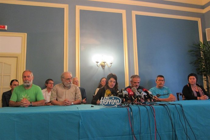 Amaia Esnal y Manu Ugarte