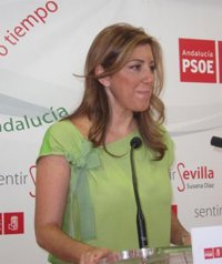 Junta ve "incoherente" que PP-A quiera alcaldes-diputados mientras Rajoy anuncia reducción de concejales