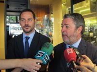 Economía/Comercio.- Comerciantes dan por perdidas las rebajas por el miedo de los clientes a la subida del IVA 