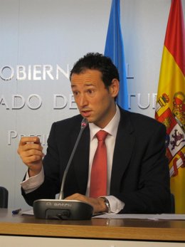 El Consejero De Presidencia, Guillermo Martínez