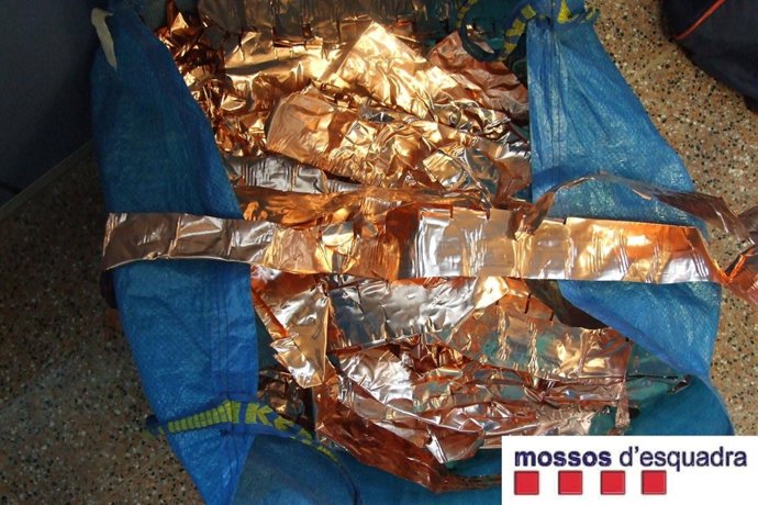 Cable De Cobre Recuperado En El Garraf