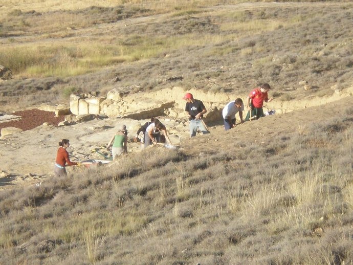 Campaña De Excavaciones En El Yacimiento De Los Bañales En Uncastillo 