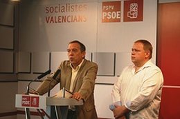 Miquel Soler Y José Manuel Orengo En Una Rueda De Prensa