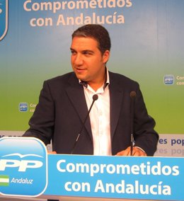 Elías Bendodo, En Rueda De Prensa