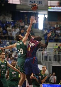 Baloncesto.- Joel Freeland comunica al Unicaja su marcha a los Blazers