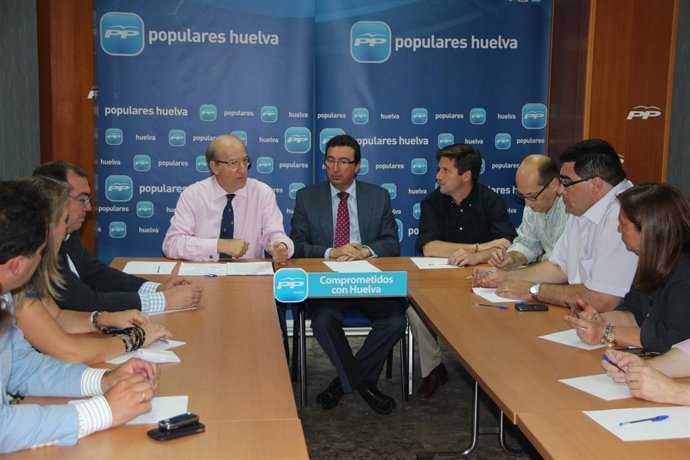 Pedro Rodríguez, Con Los Diputados Del PP. 