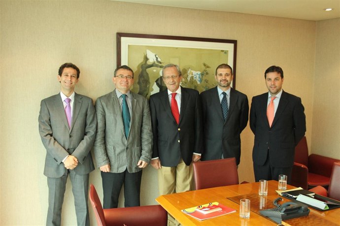 Delegación de la UMA en Corea