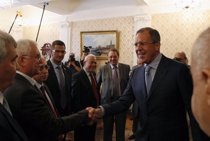 Lavrov, ministro de exteriores ruso, se reune con la oposición siria en Moscú