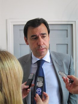 Fernando Martínez Maillo Tras Reunión En La FEMP