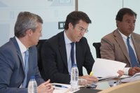 (AV.Feijóo justifica los recortes porque "se trata de evitar la ruina de un país"