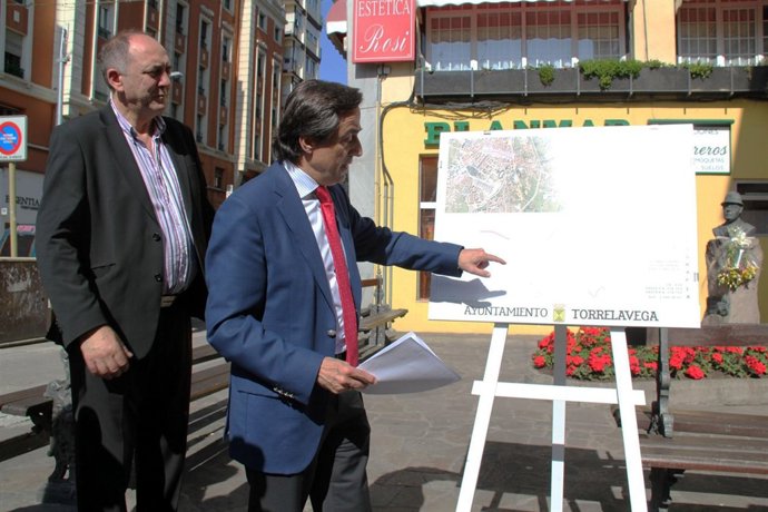El alcalde en la presentación del proyecto