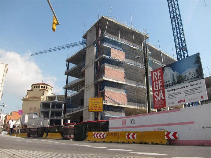 Futuro Complejo De Equipamientos Del Guinardó Frenado