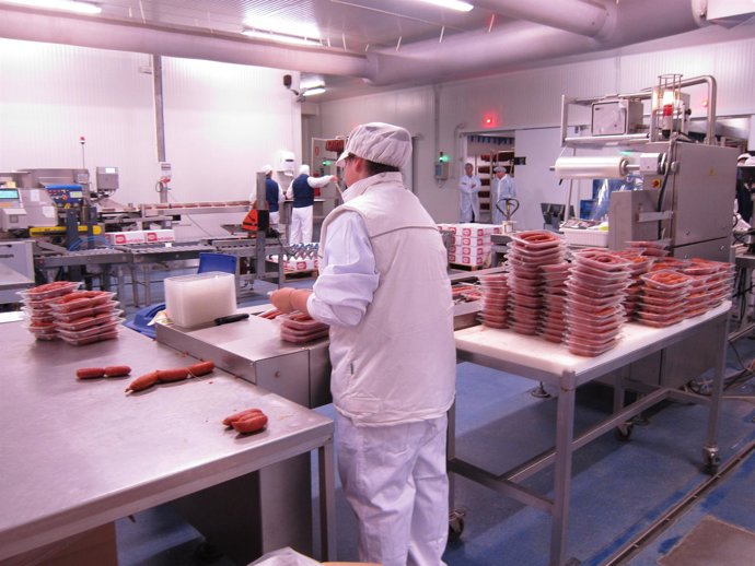 La creación de empresas se reduce un 8% en mayo