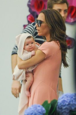 Victoria Beckham Y Harper Seven