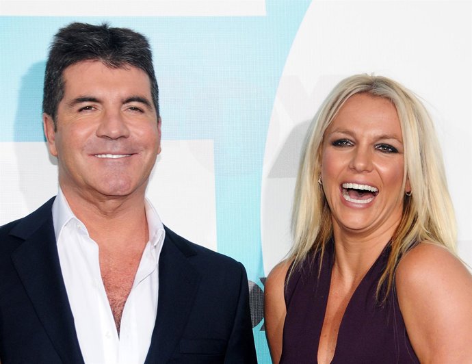 Britney Spears y Simmon Cowell