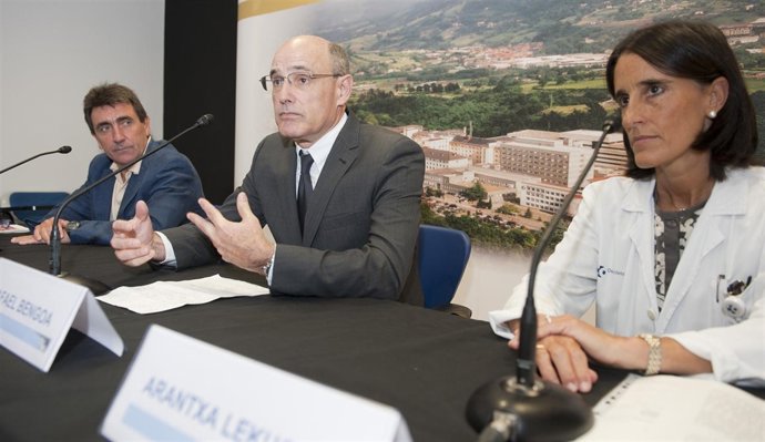 Rafael Bengoa y responsables de Osakidetza