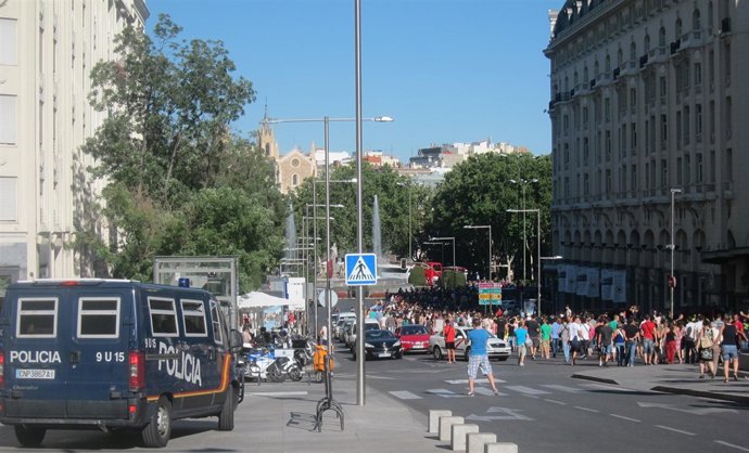 Manifestantes Tras Pasar Poe El Congreso 