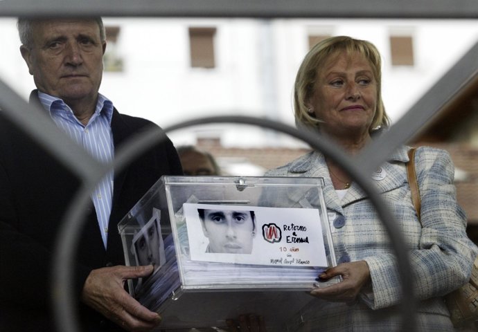 Padres de Miguel Ángel Blanco en un aniversario tras su asesinato