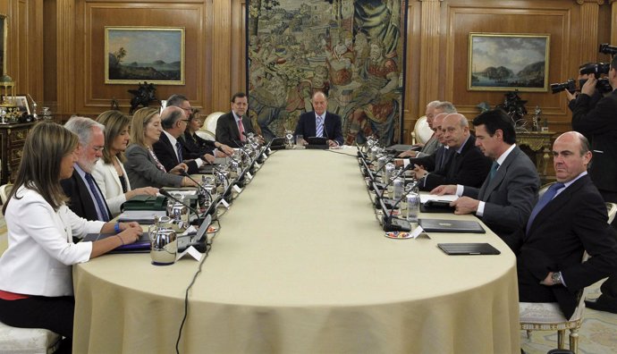 El Rey preside en Zarzuela el Consejo de Ministros Deliberante