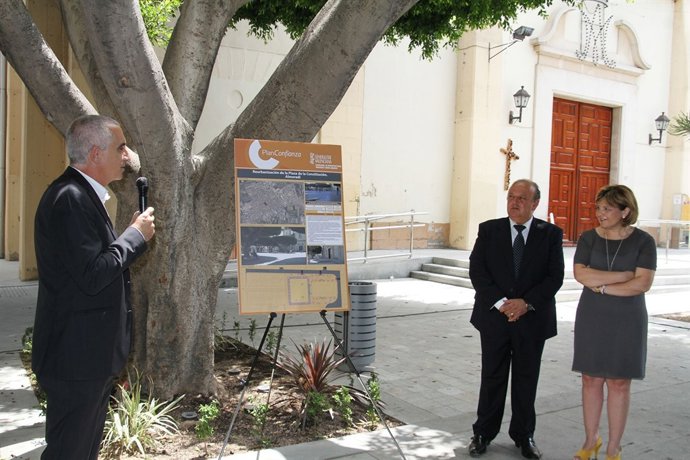 Isabel Bonig visita Almoradí para inaugurar algunas obras del Plan Confianza