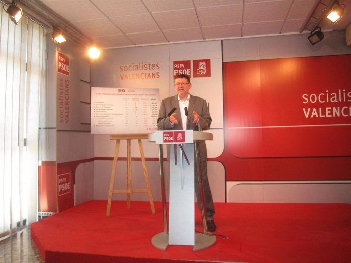 Ximo Puig En Una Rueda De Prensa