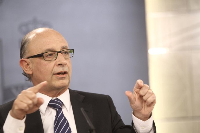 Guindos, Montoro y Santamaría en el Consejo de Ministros