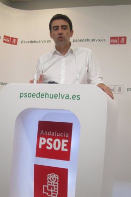 El vicesecretario general del PSOE-A, Mario Jiménez, en Huelva.