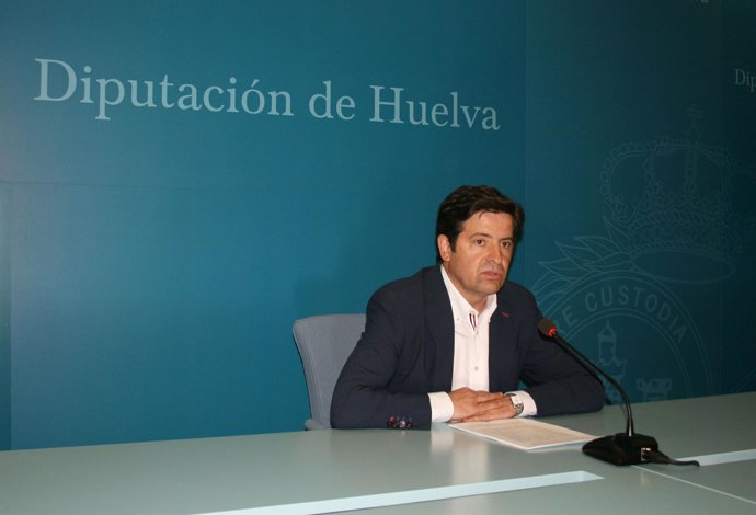 El diputado de Huelva Juan Serrato.